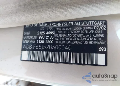 2002 Mercedes-Benz E 320 Special Edition z USA, uszkodzony, nr VIN WDBJF65J52B500040